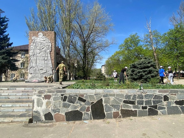 Субботник в рамках проекта "Верни герою имя".